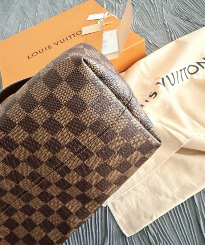 Louis Vuitton Graceful MM Damier Ebene Brown Shoulder Bag with Red Interior Authentic